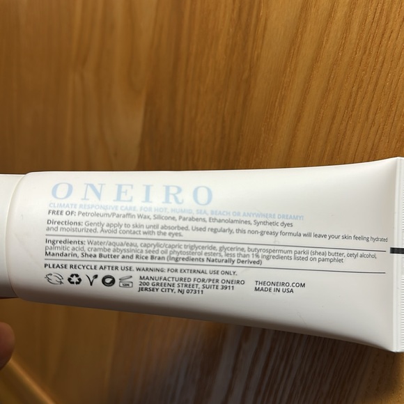 Buy now - Oneiro Moisturizing Body Milk - Picture 2 of 2